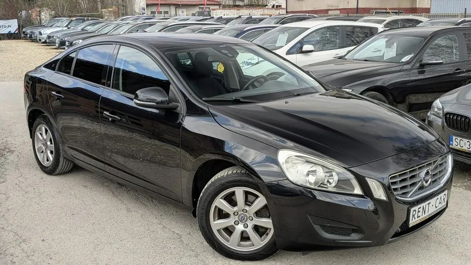 VOLVO S60 -