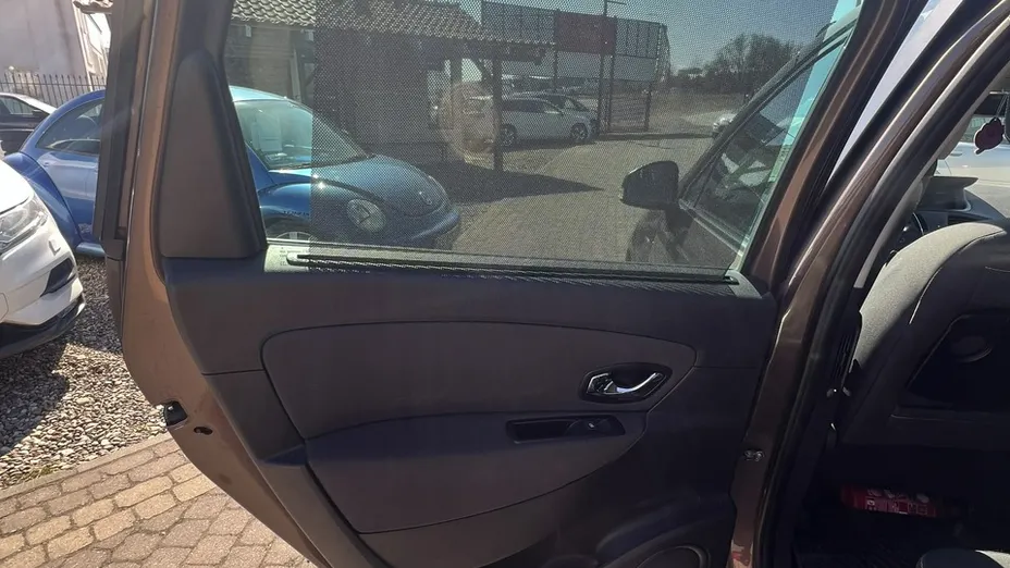 RENAULT Scenic -