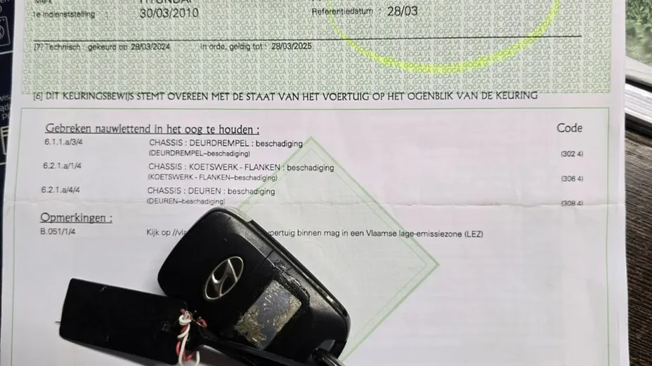 HYUNDAI i20 -