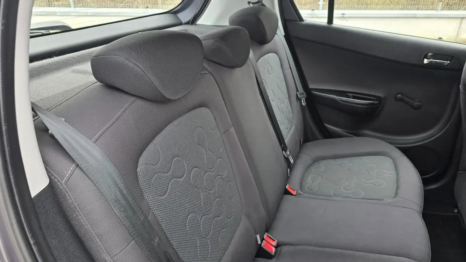 HYUNDAI i20 -