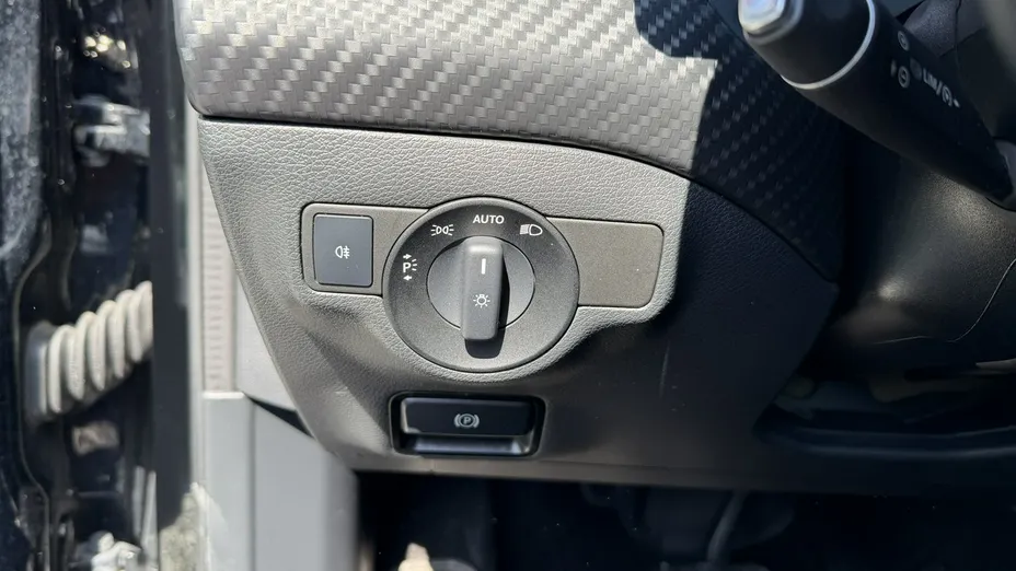MERCEDES-BENZ GLA -