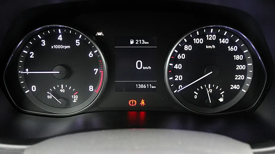 HYUNDAI i30 -