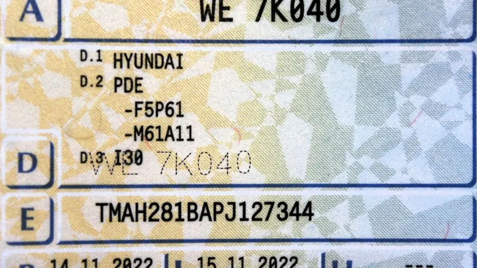 HYUNDAI i30 -