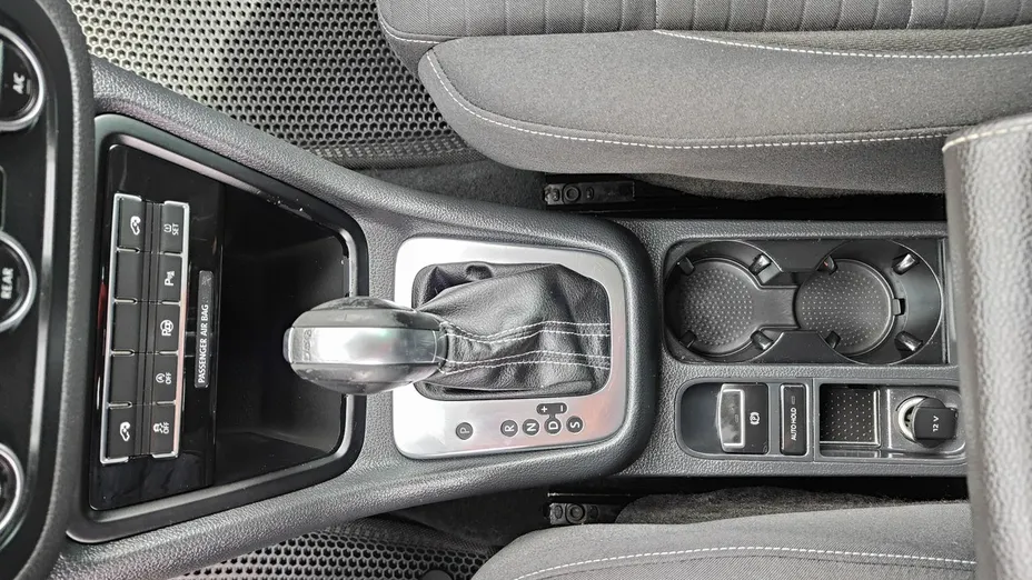 VOLKSWAGEN Sharan -