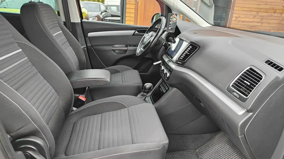 VOLKSWAGEN Sharan -
