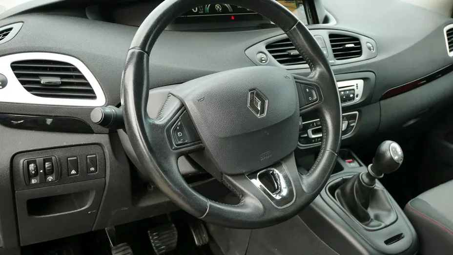 RENAULT Scenic -
