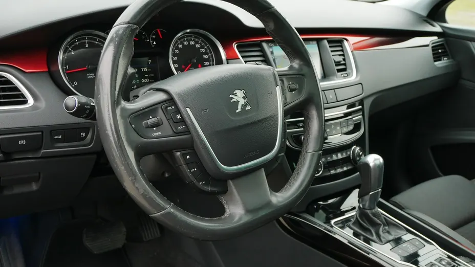 PEUGEOT 508 -