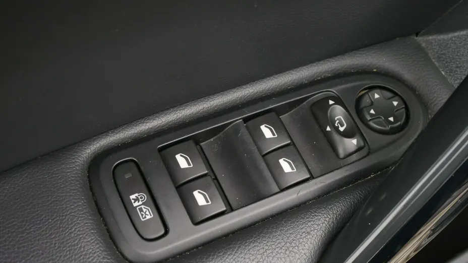 PEUGEOT 508 -
