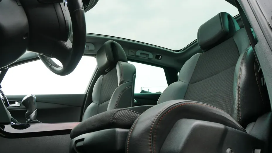 PEUGEOT 508 -
