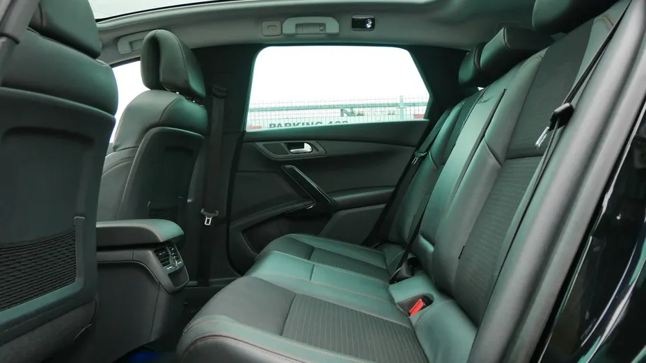 PEUGEOT 508 -