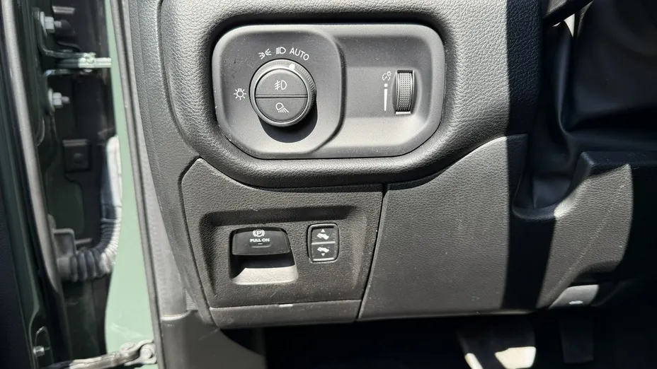 DODGE RAM -