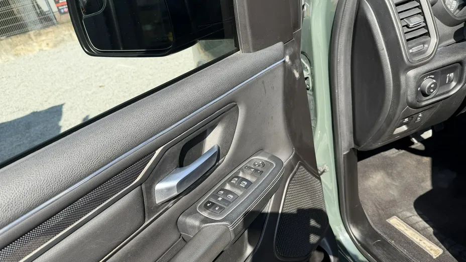 DODGE RAM -