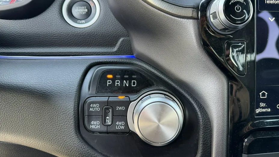 DODGE RAM -