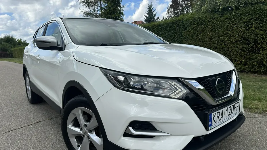 NISSAN Qashqai -