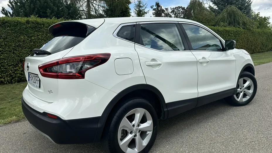 NISSAN Qashqai -