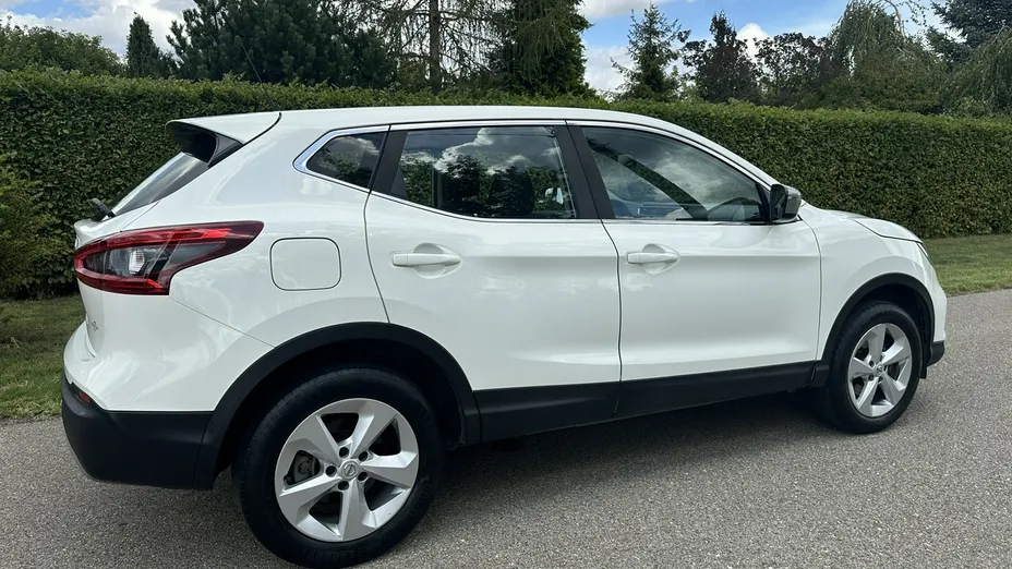 NISSAN Qashqai -