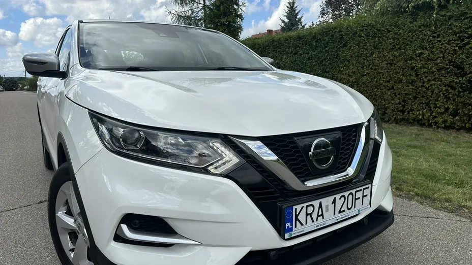 NISSAN Qashqai -