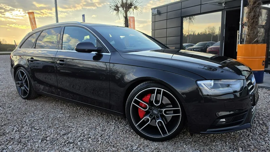 AUDI A4 -