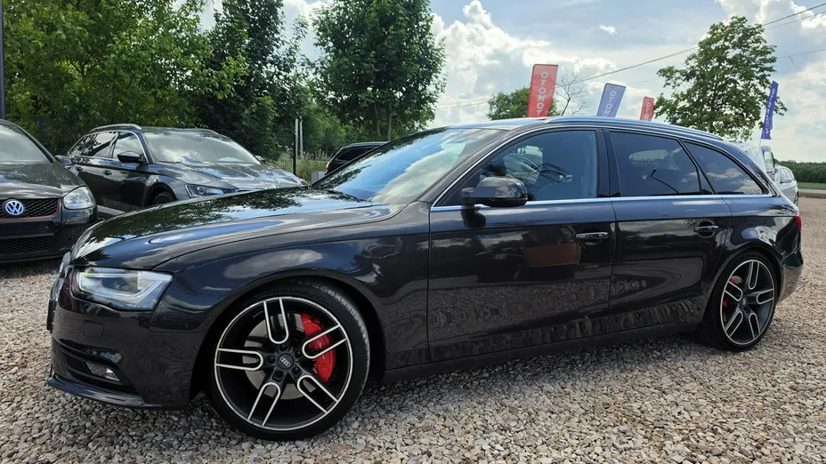 AUDI A4 -