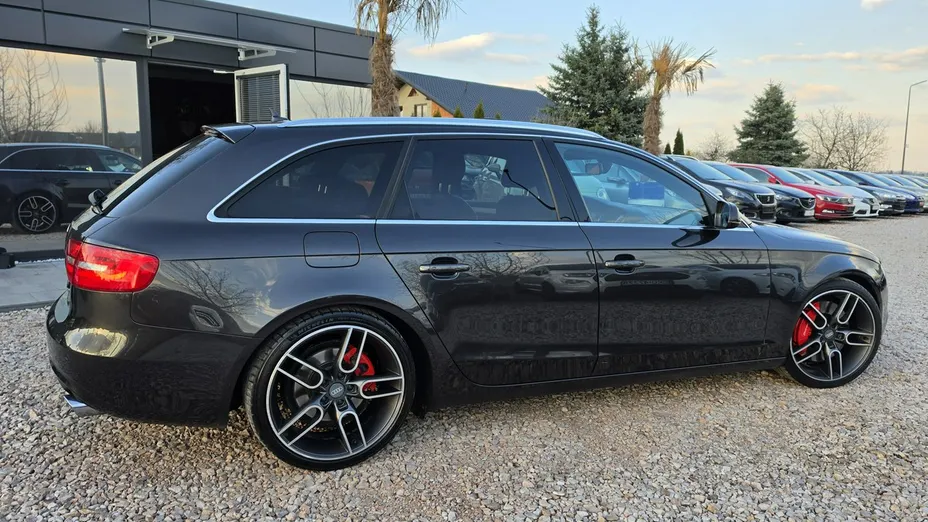 AUDI A4 -