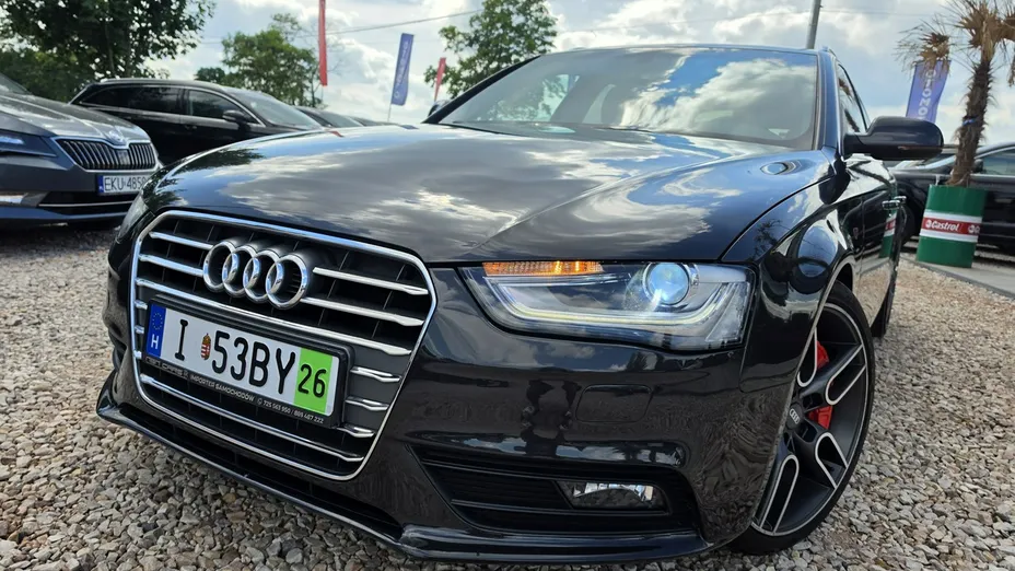AUDI A4 -