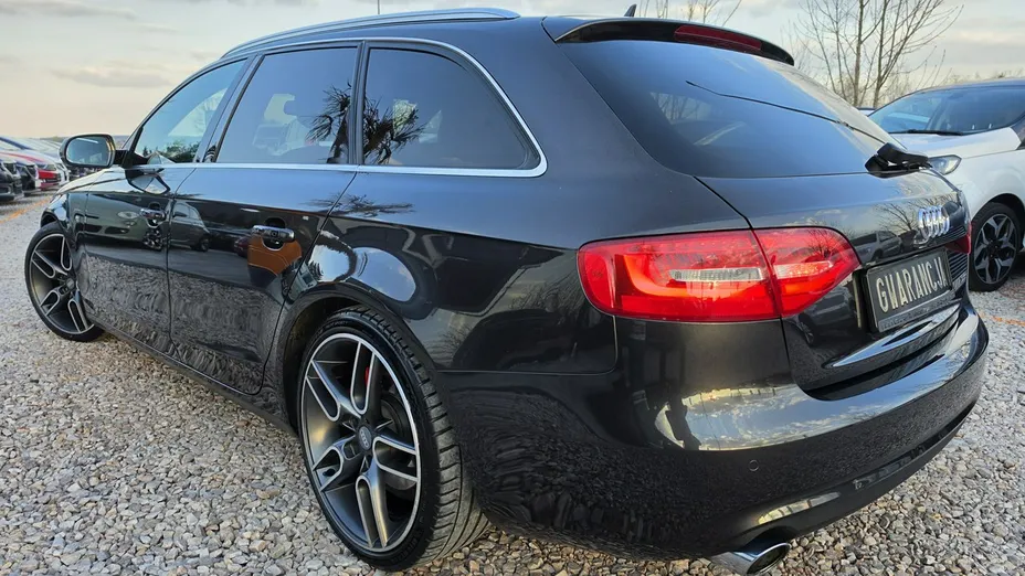 AUDI A4 -