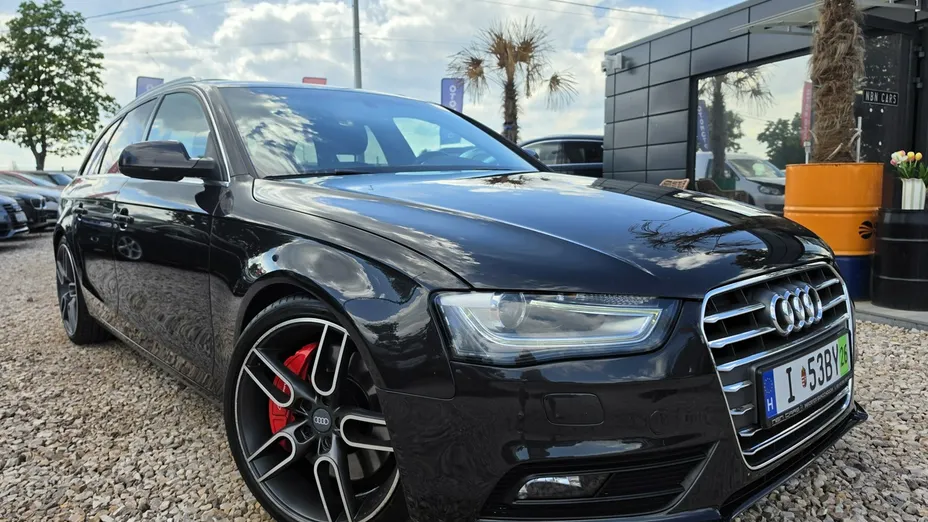 AUDI A4 -