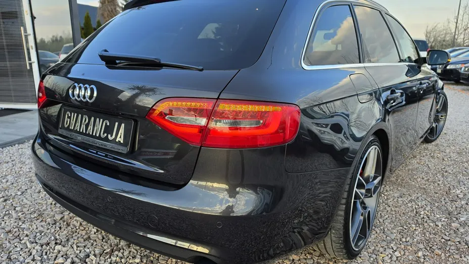 AUDI A4 -