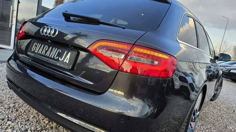 AUDI A4 -