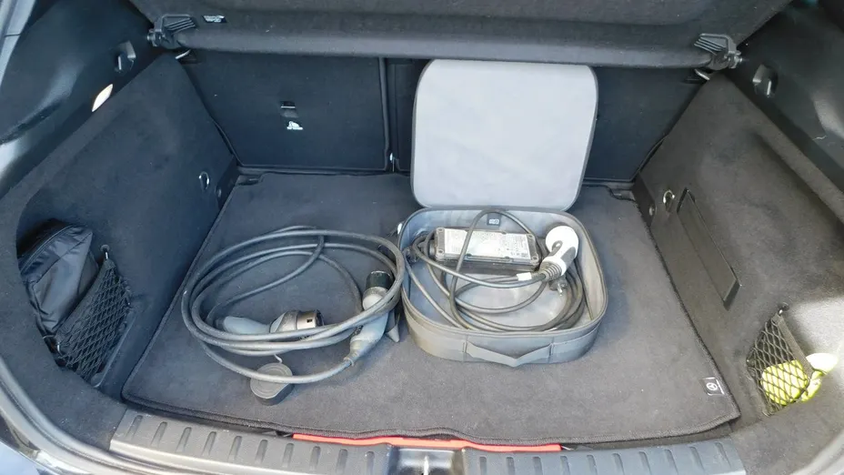 MERCEDES-BENZ GLA -