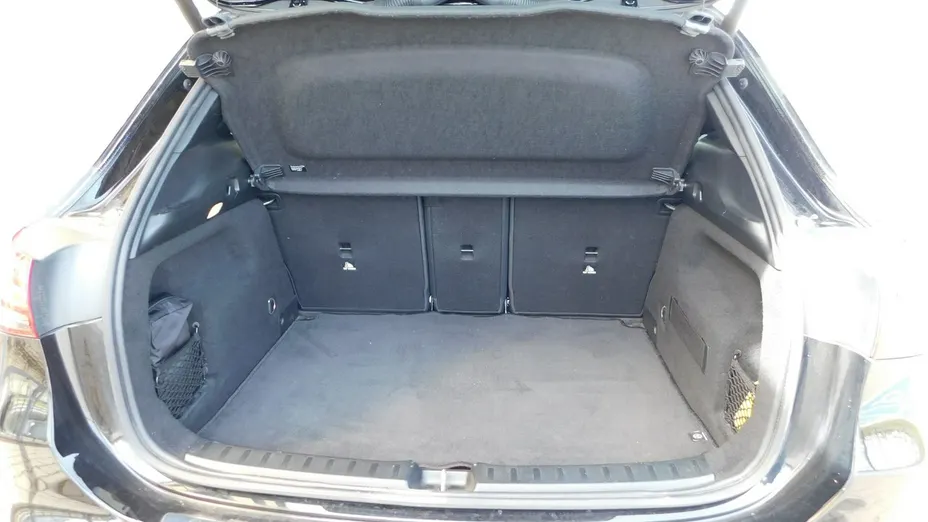 MERCEDES-BENZ GLA -