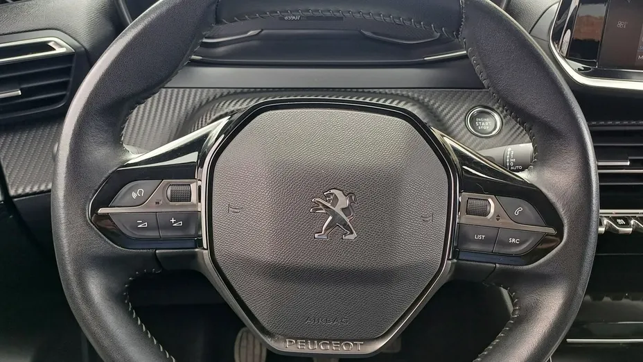 PEUGEOT 2008 -