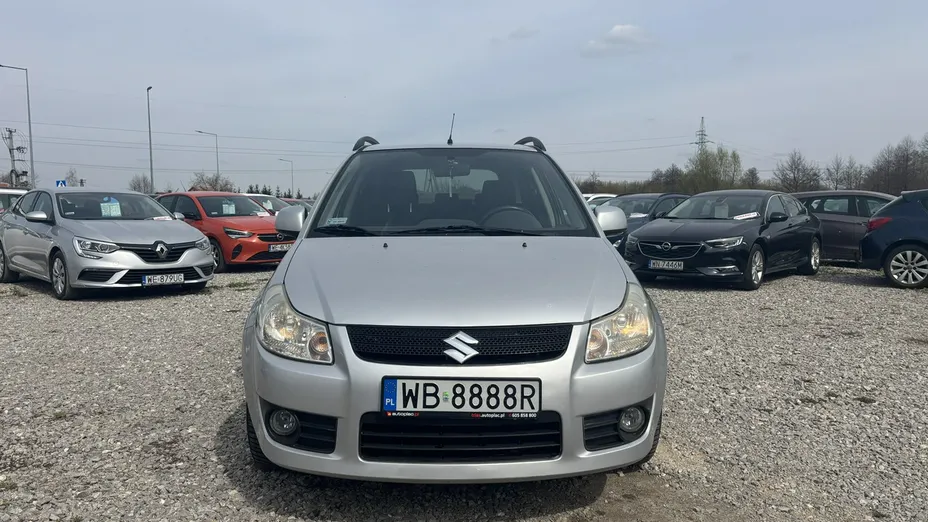 SUZUKI SX4 -