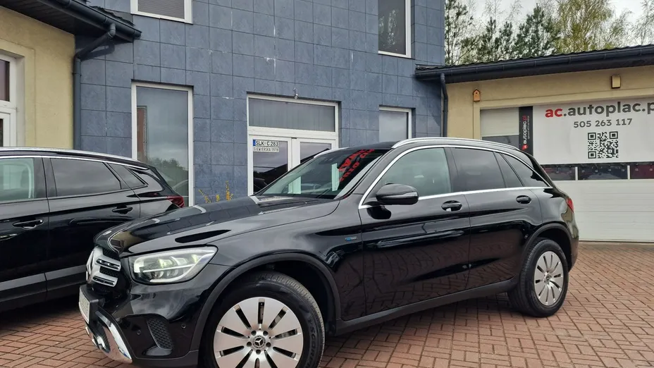 MERCEDES-BENZ GLC -