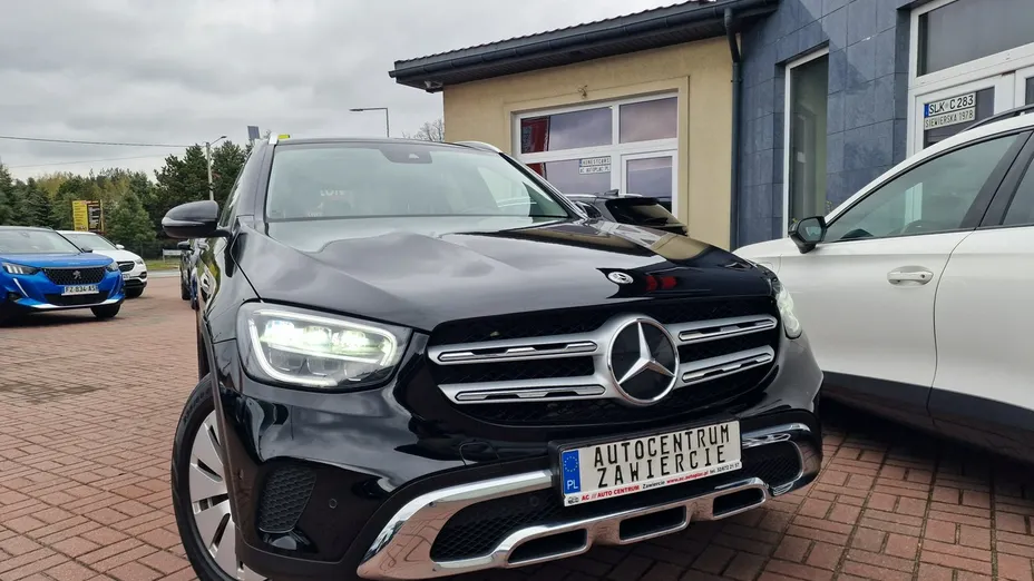 MERCEDES-BENZ GLC -