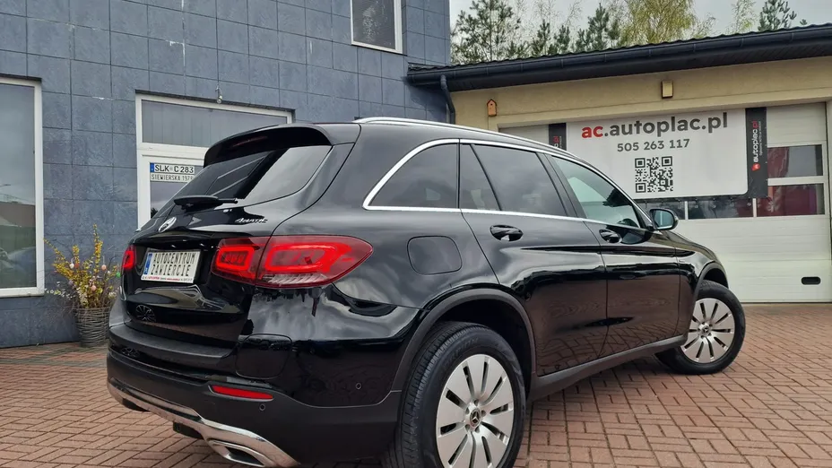 MERCEDES-BENZ GLC -