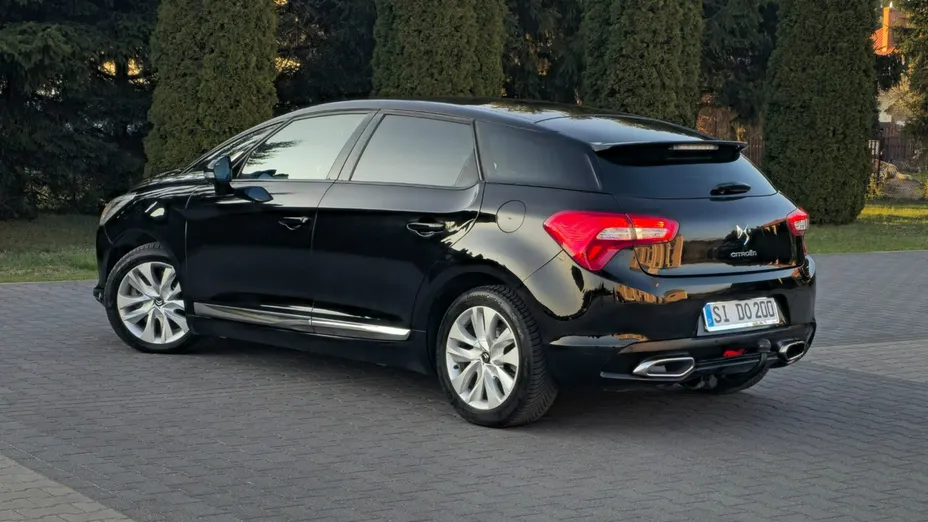 CITROEN DS5 -