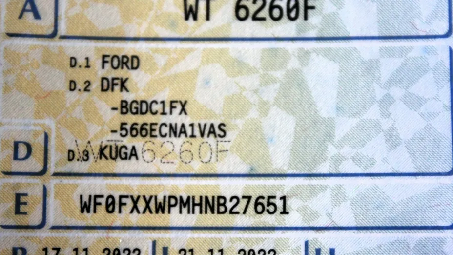 FORD Kuga -