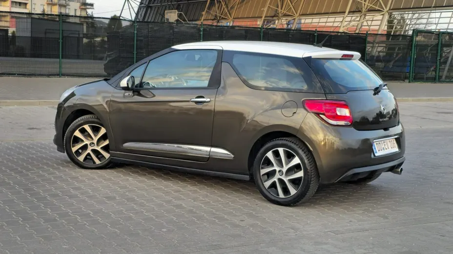 CITROEN DS3 -