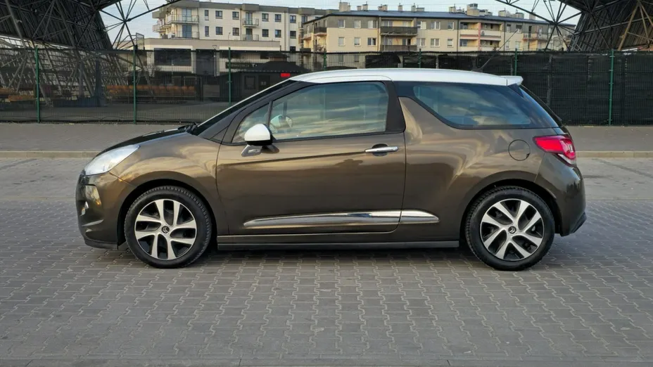 CITROEN DS3 -