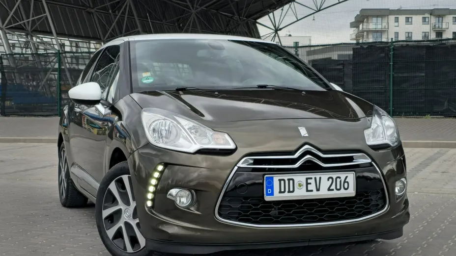 CITROEN DS3 -