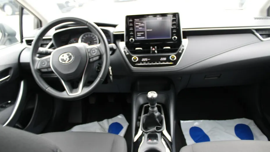 TOYOTA Corolla -
