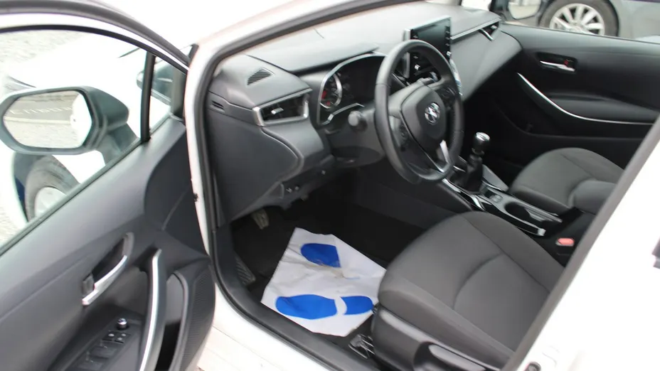 TOYOTA Corolla -