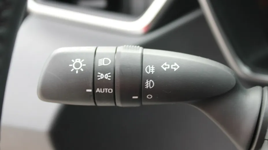 TOYOTA Corolla -