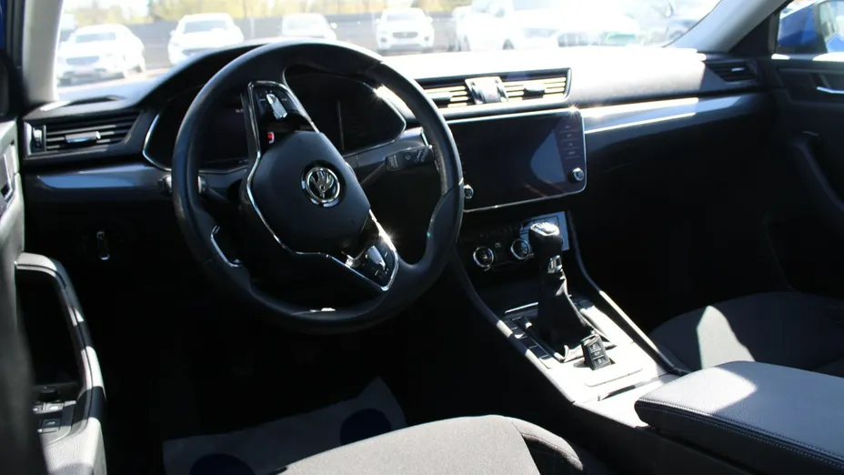 SKODA Superb -