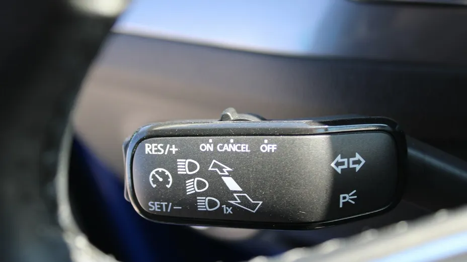 SKODA Superb -