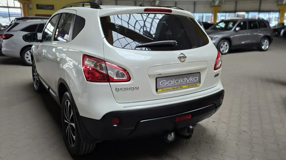 NISSAN Qashqai -