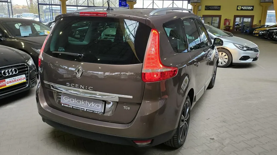 RENAULT Scenic -