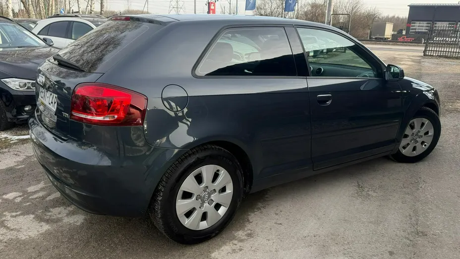 AUDI A3 -