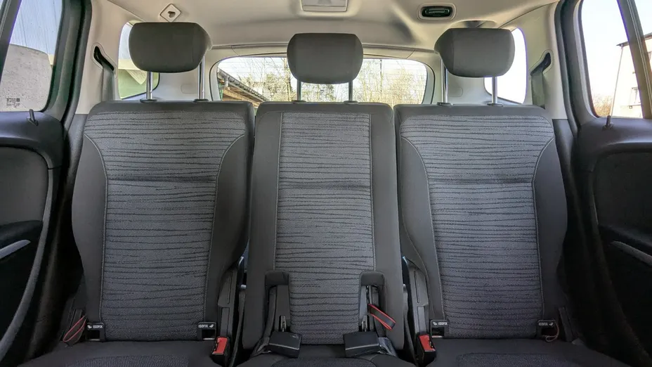 OPEL Zafira -